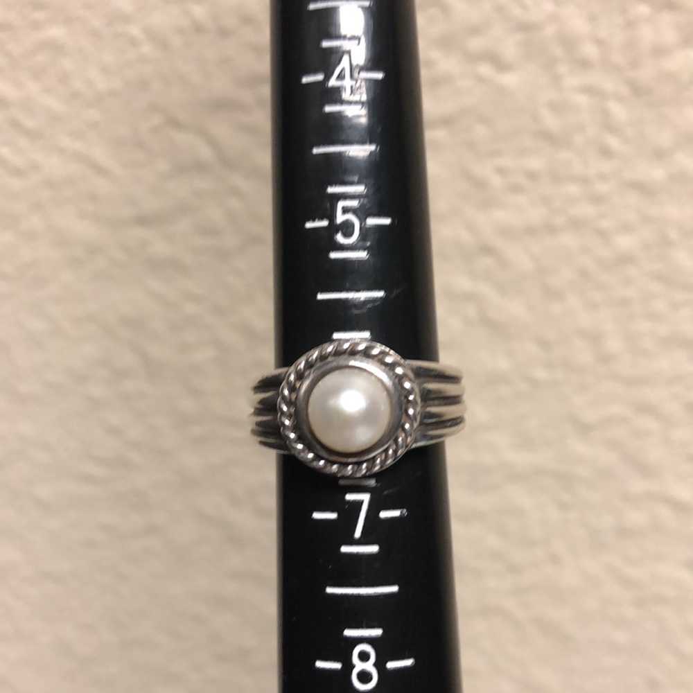 Pearl Ring - Picture 2 of 6
